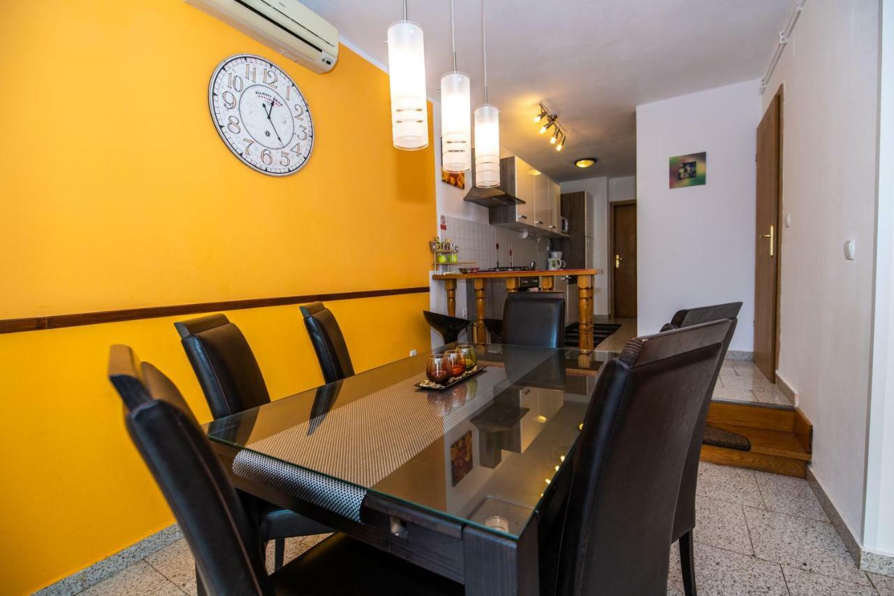 Holiday Home Mara Fondole Εξωτερικό φωτογραφία